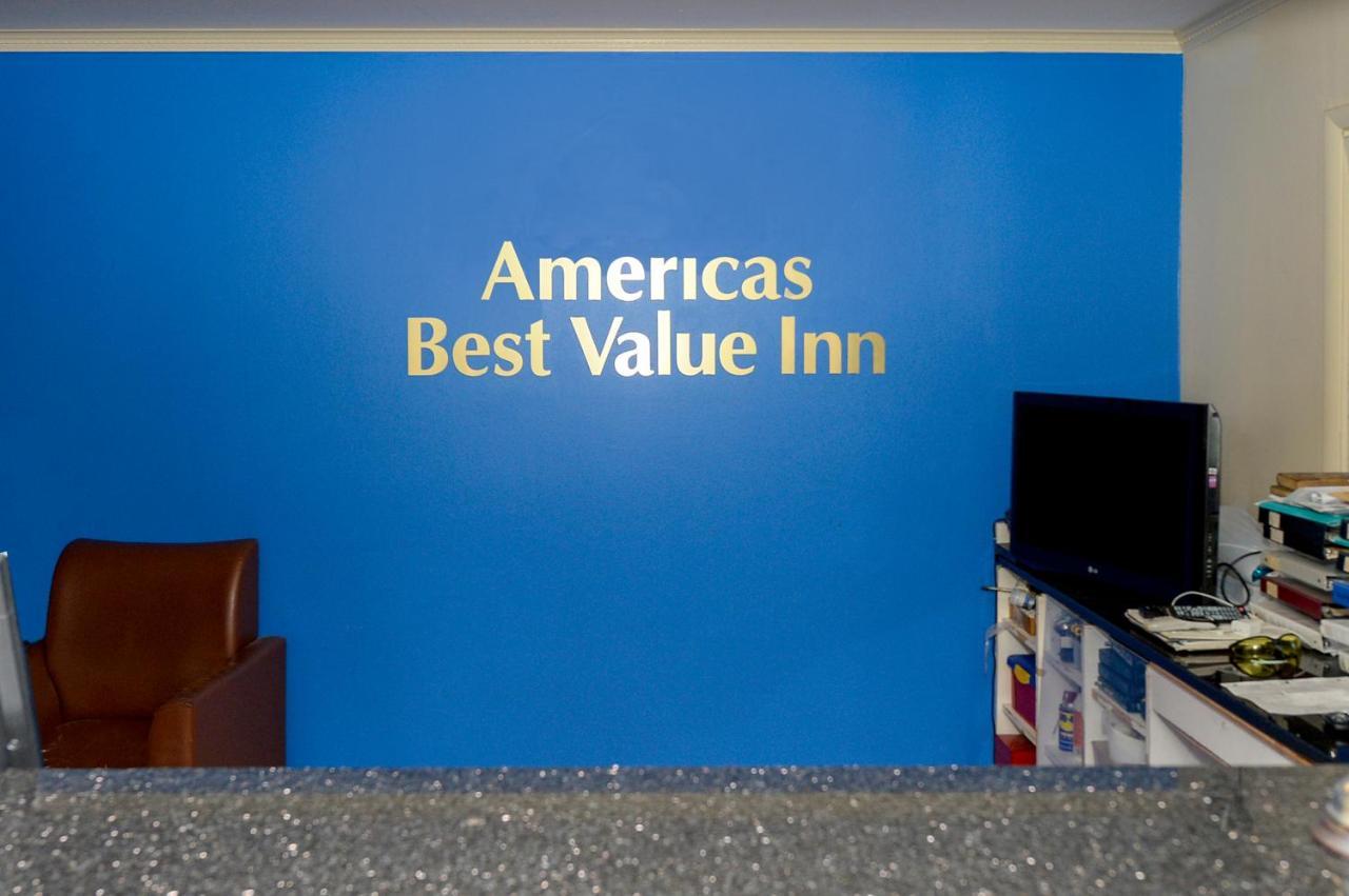 Americas Best Value Inn At Central Valley Exterior foto
